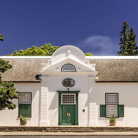 Drostdy Hotel Graaff Reinet Bagian luar foto The Old House Museum
