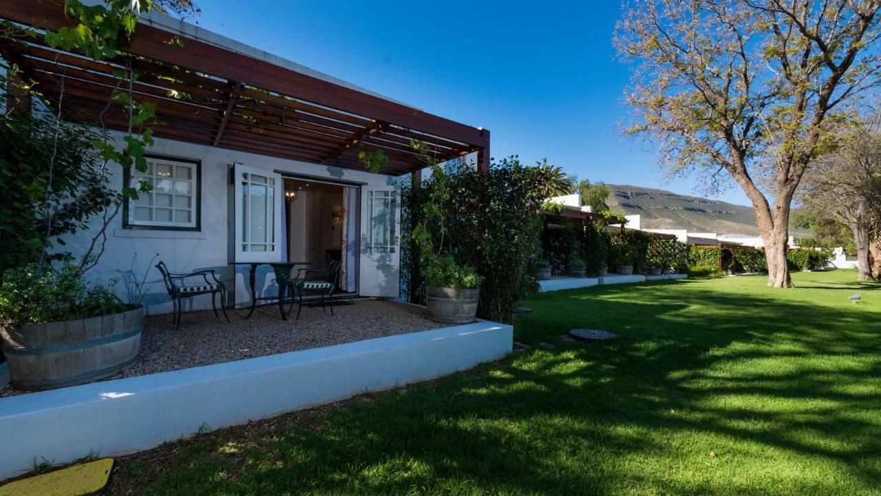 Drostdy Hotel Graaff Reinet Bagian luar foto The Vineyard Hotel
