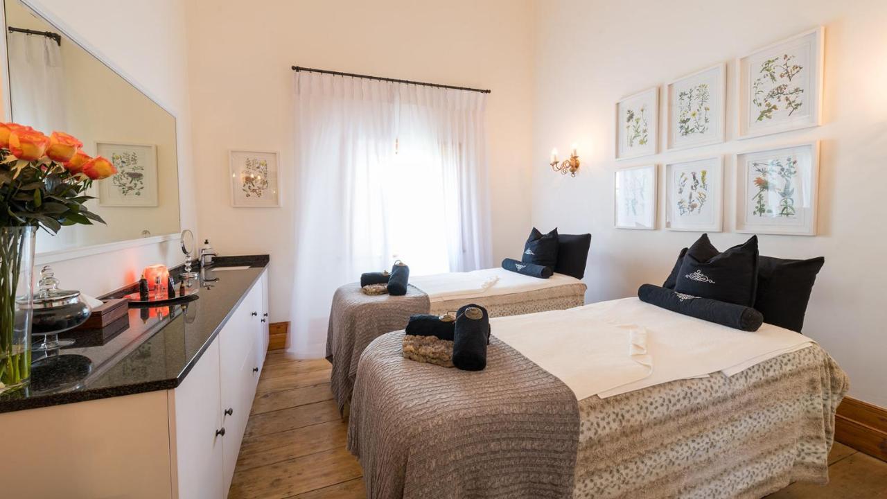 Drostdy Hotel Graaff Reinet Bagian luar foto The Spa at The Oyster Box