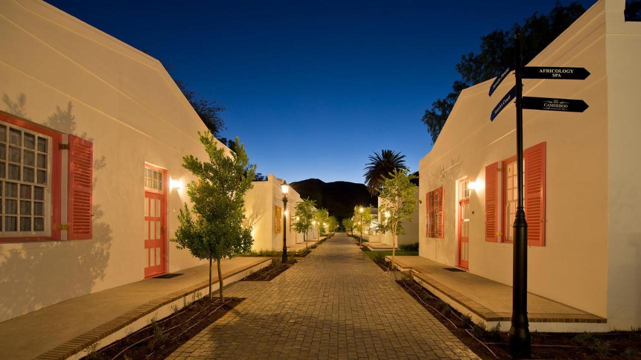 Drostdy Hotel Graaff Reinet Bagian luar foto The Old Town of the resort