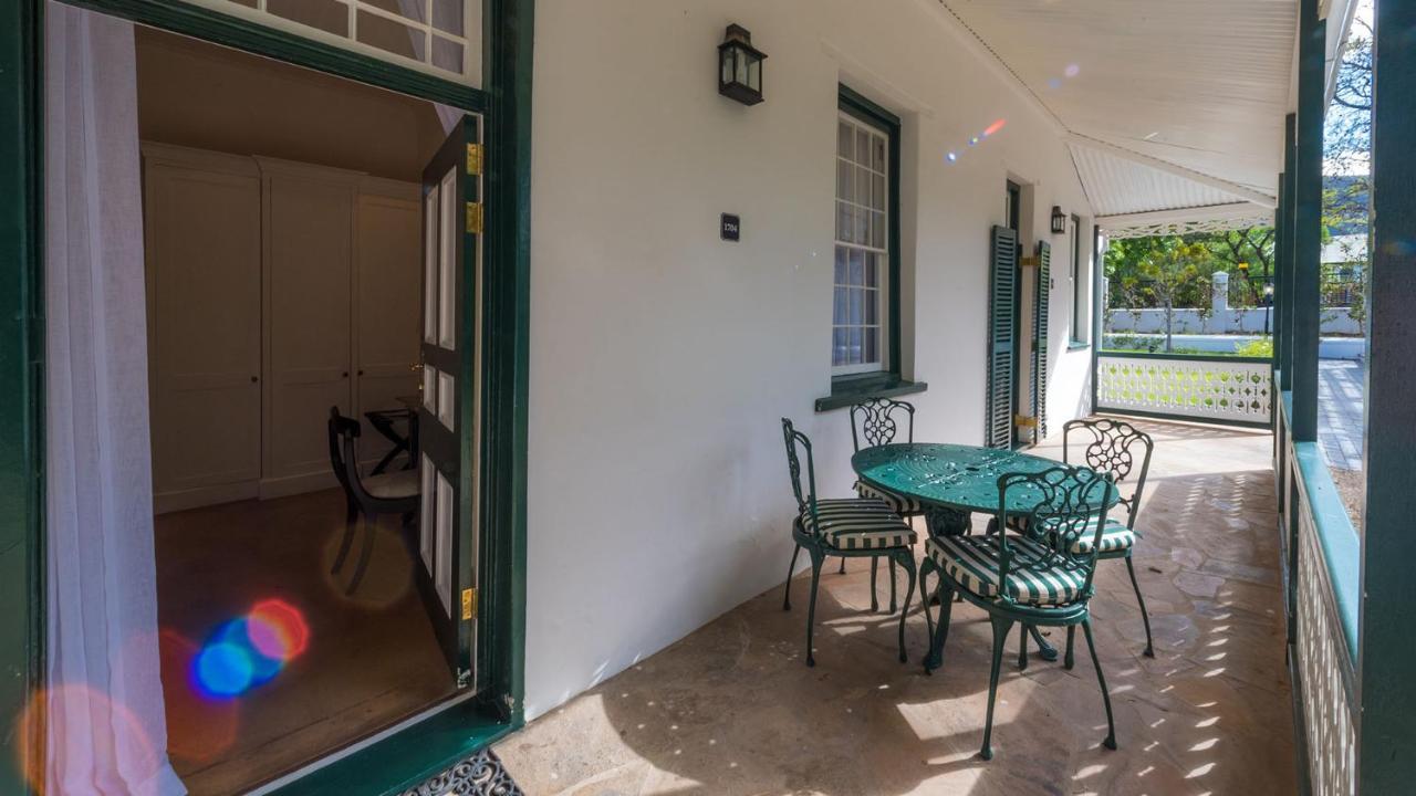 Drostdy Hotel Graaff Reinet Bagian luar foto Verandah of the house